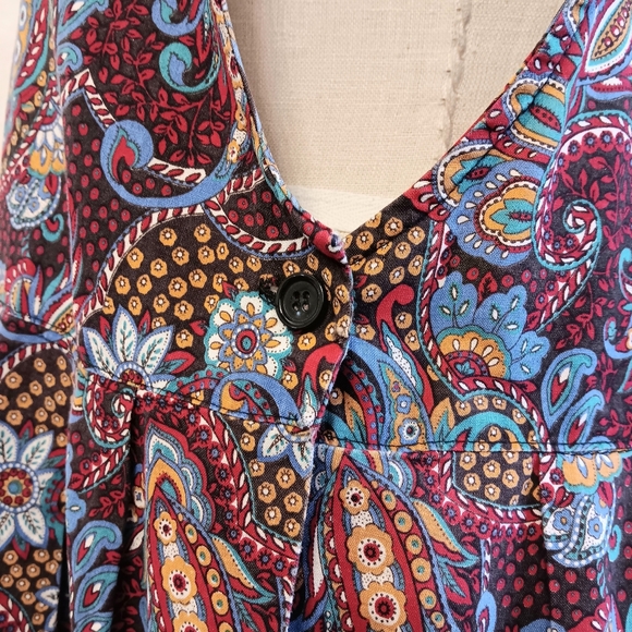 Vintage modest floral pinafore apron dress. Via Sant Andrea. Size 15. Medium. - Picture 15 of 16